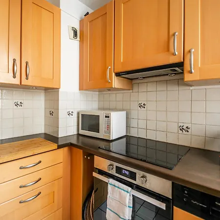 Montmartre Martyrs Apartment *