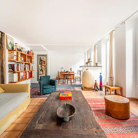 Montmartre Martyrs Apartment Paris