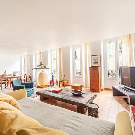 Apartment Montmartre Martyrs *