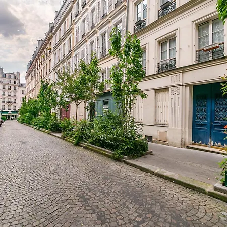 Montmartre Martyrs Apartment *